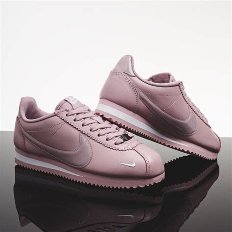 Nike Wmns Classic Cortez Prem Kolor Fioletowy 905614 501 Kobieta