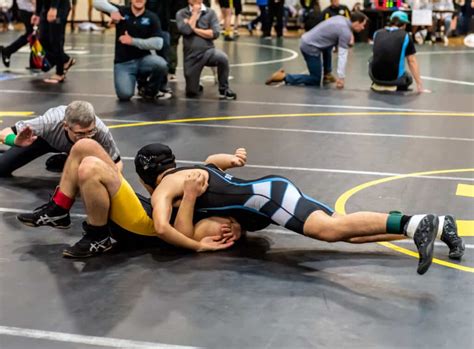 Are There Pins in Freestyle Wrestling? - Grappling School