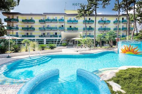 Book Hotel Mediterraneo in Lignano Sabbiadoro | Hotels.com