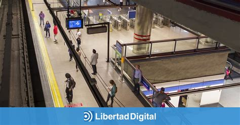 Un Ni O De A Os Pierde Las Dos Piernas Al Ser Arrollado Por El Metro