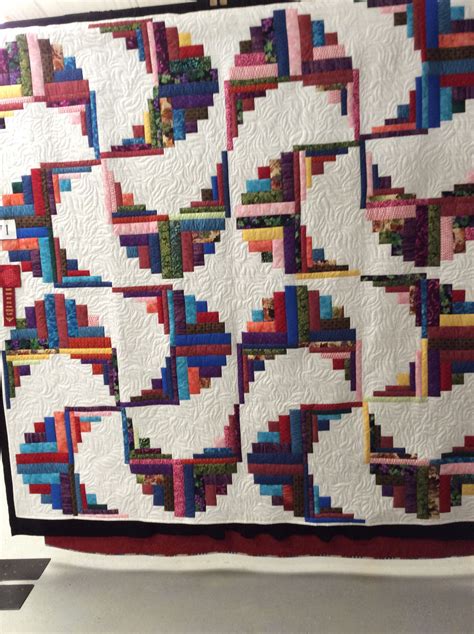 Curved Log Cabin Log Cabin Quilts Quilts Log Cabin Quilt Pattern