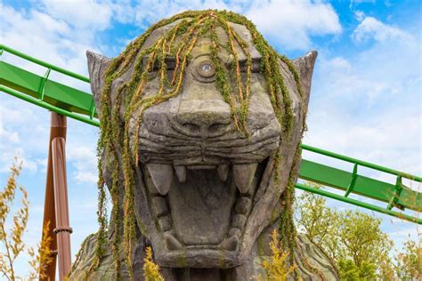 World Of Jumanji Opens At Chessington With 42mph Rollercoaster Daily Echo