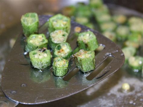 How to Freeze Okra (with Pictures) - wikiHow