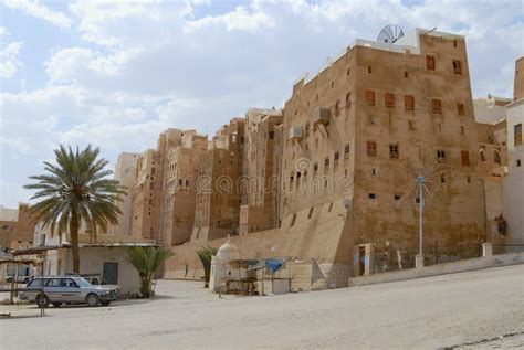 Exterior of the Mud Brick Tower Houses of Shibam Town in Shibam, Yemen ...