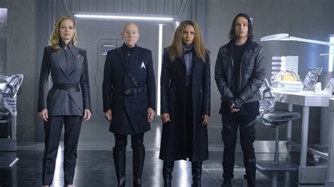 'Star Trek: Picard' Cast & EP on Season 2 Relationships & Reunions