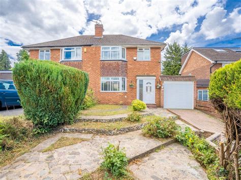 3 Bed Semi Detached House For Sale In Albion Road High Wycombe Hp12