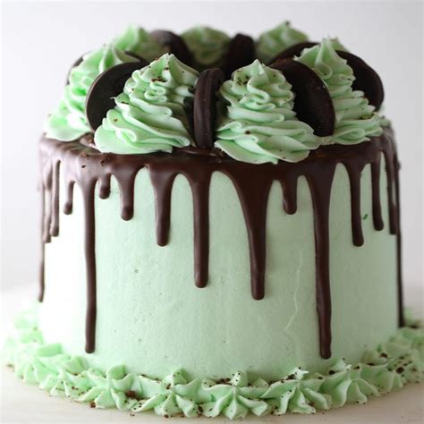 Crafting Delight With Chocolate Mint Cake - H2Cake
