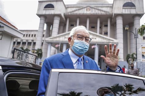 Najibs 1mdb Trial Postponed Today Due To Sick Leave After Eye Surgery