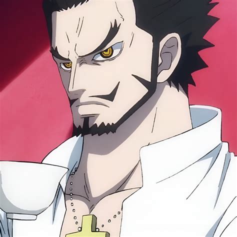 Dracule Mihawk | Anime, Anime character design, One piece anime