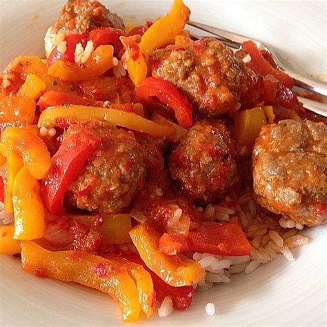 Hackbällchen in Paprika Tomaten Sauce von Uschanka Chefkoch