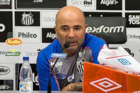 Presidente Santista Diz Que Deseja Renovar Sampaoli E Elogia Cueva