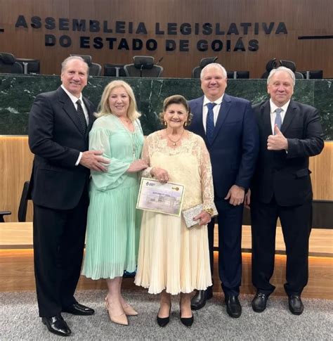 Matriarca da Família Stival recebe reconhecimento da Assembleia