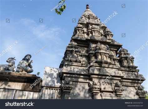 Carved Stone Exterior Sri Kaileswaram Temple Stock Photo 2215152721 ...