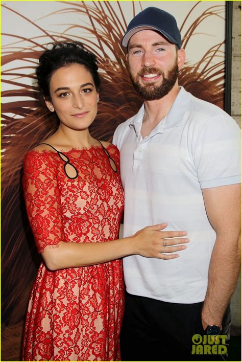 Chris Evans Girlfriend Jenny Slate Make Red Carpet Debut Photo