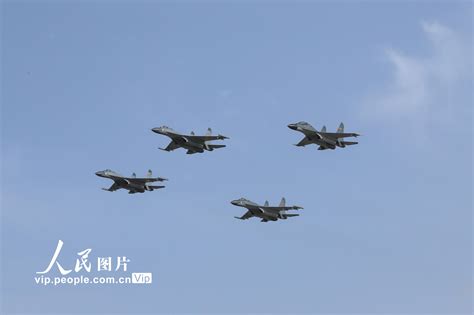 西部战区空军航空兵某旅：实战化训练砺精兵【5】 图片频道 人民网