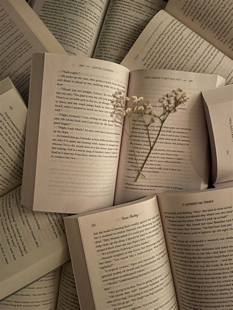 Book wallpaper | Book wallpaper, Literature aesthetic background, Book ...