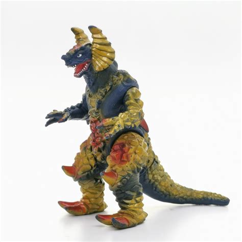 Pre Owned 6 Inch Bandai UMS Goldras Ultraman Kaiju Alien Ultra Monster