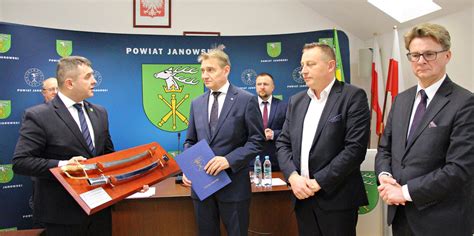 Budżet Powiatu Janowskiego na 2023 rok uchwalony Powiat Janowski