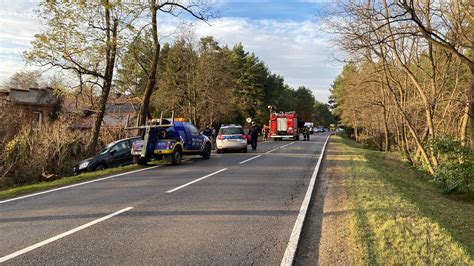 Wieliszew Wypadek Na Dw Na Wysoko Ci Skr Tu W Partyzant W Gazeta