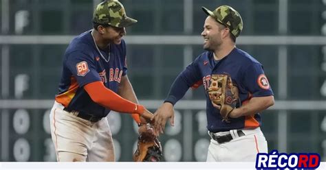 Por Algo Le Dicen Astroboy Altuve Se Luce Con Joyita En El Diamante