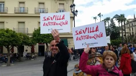 La Manifestaci N Antitaurina Supera En Asistentes A La De Con