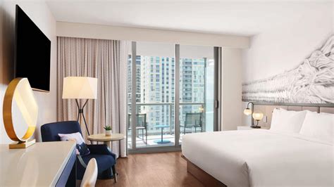 Downtown Fort Lauderdale Hotel Rooms | Hyatt Las Olas