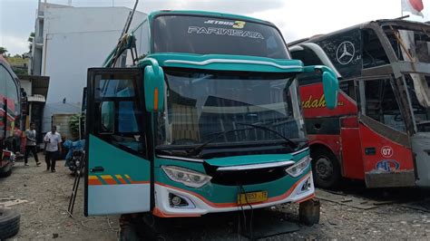 Bagaimana Tahap Perbaikan Interior Pada Bus Gapuraning Rahayu R