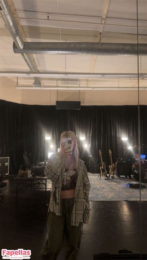 Loren Gray Aka Loren Aka Lorengray Nude Leaks OnlyFans Fapellas