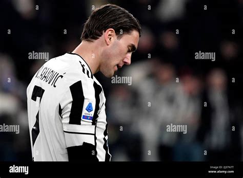 Il Dusan Vlahovic Della Juventus Fc Reagisce Durante La Serie Una