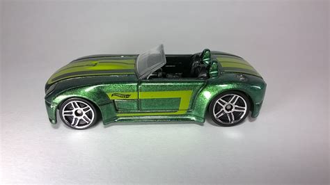 Ford Shelby Cobra Concept Hot Wheels Toy Car DJ Toy Collection