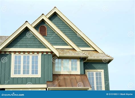 Gable Roof Decoration Ideas