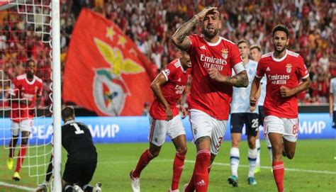 Benfica Ganha Ao Dínamo Kiev E Junta Se A Fc Porto E Sporting Na Liga