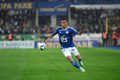 Transferts Colin Dagba Psg Attendu Auxerre Foot