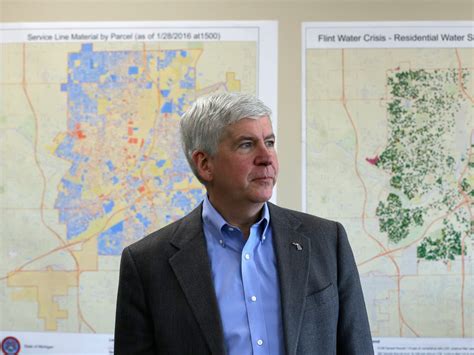 Michigan Governor Rick Snyder Says He Will Drink Flint Tap Water For 30 Days The Independent