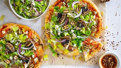 Grilled Mushroom Salad Pizza Recipe • I Love Foodies