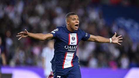 Kylian Mbappé is 2022's top scorer! | Paris Saint-Germain