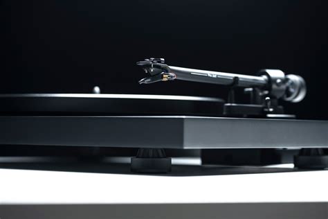 Pro Ject Debut III DC Skivspelare Ortofon OM 5e Pickup