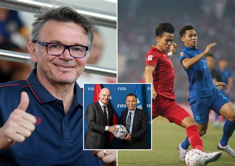 HLV Troussier đón tin vui ĐT Việt Nam vượt mặt Thái Lan được FIFA