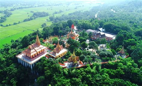 Đồng bào Khmer An Giang đón Ok Om Bok trong niềm tin phát triển | Báo ...