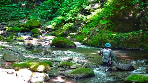 ウェットウェーディングって知ってる夏の渓流釣りにおすすめの装備を紹介 海川カヌー釣り BE PALキャンプアウトドア自然派