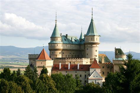 HOW TO APPLY FOR A VISIT OR A TOURIST VISA TO SLOVAKIA - JASTravel