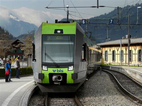 Bls Einfahrender Triebzug RABe 535 102 8 Im Bahnhof Zweisimmen Am 01