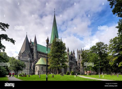 Nidaros Cathedral Hi Res Stock Photography And Images Alamy