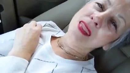 Wife Gets Fingered In The Car British Amateur Amateur Porn XHamster