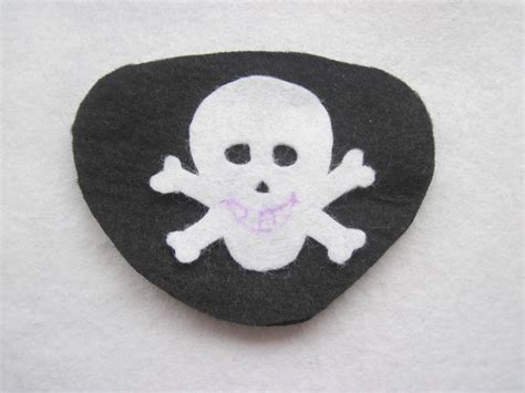 Graces Favours Craft Adventures How To Make A Felt Diy Pirate Eye Patch Tutorial