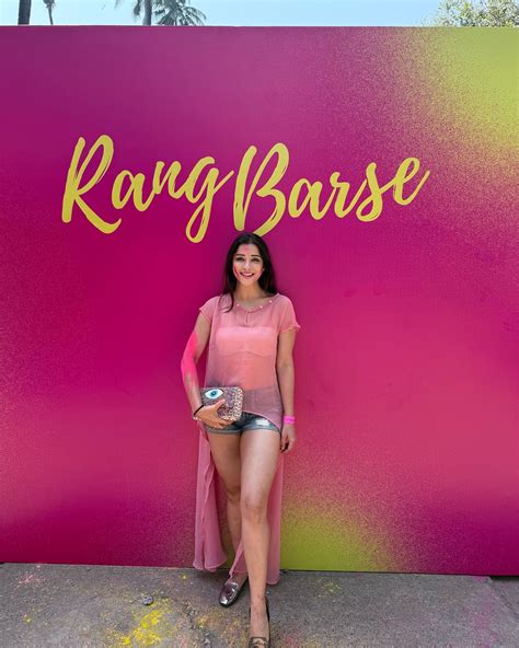 Nyra Banerjee Looks Hot During Holi 2025 Glam Actress