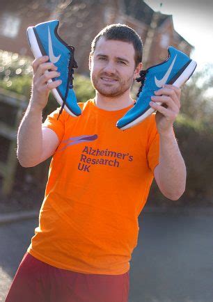 Bromsgrove S Miles To Take On London Marathon For His Mum And Alzheimer