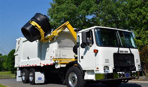 Heil Side Load Garbage And Recycling Trucks MacQueen Equipment