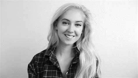 This Lesbian YouTuber Wrote A Book And Its Essential Reading By Carrie Lyell Lesbian Owned