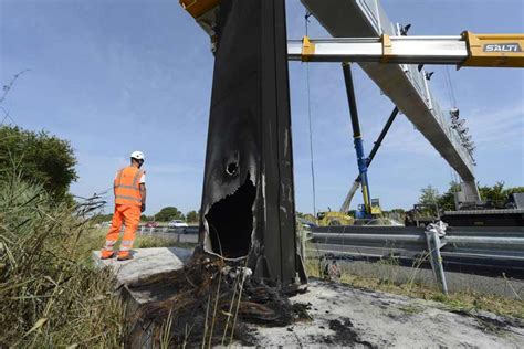 Un Portique Cotaxe Incendi Pr S De Nantes